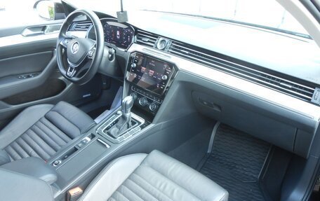 Volkswagen Passat B8 рестайлинг, 2019 год, 2 880 000 рублей, 21 фотография