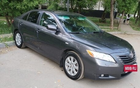 Toyota Camry, 2008 год, 980 000 рублей, 2 фотография