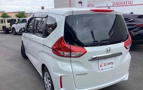 Honda Freed II, 2022 год, 1 100 100 рублей, 8 фотография
