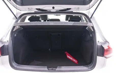 Volkswagen Golf VIII, 2021 год, 1 290 000 рублей, 16 фотография