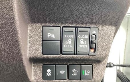 Honda Freed II, 2022 год, 1 100 100 рублей, 30 фотография