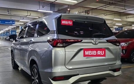 Toyota Avanza, 2023 год, 1 990 000 рублей, 4 фотография