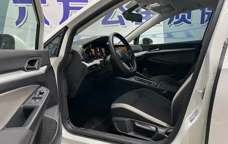 Volkswagen Golf VIII, 2023 год, 1 340 000 рублей, 7 фотография