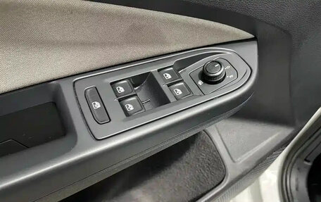 Volkswagen Golf VIII, 2023 год, 1 340 000 рублей, 13 фотография