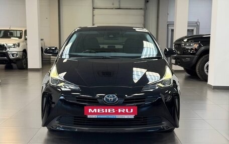 Toyota Prius IV XW50, 2019 год, 1 890 000 рублей, 8 фотография