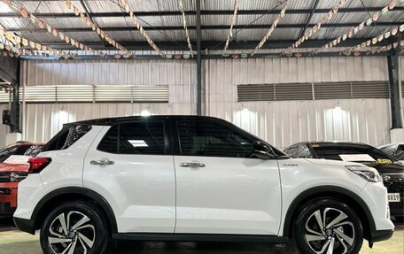 Toyota Raize I, 2023 год, 1 890 000 рублей, 4 фотография