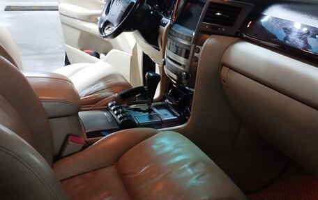 Lexus LX III, 2007 год, 4 000 000 рублей, 11 фотография