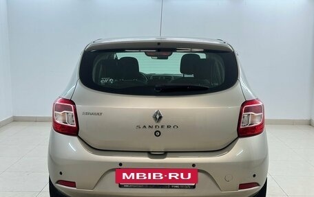 Renault Sandero II рестайлинг, 2017 год, 865 000 рублей, 3 фотография