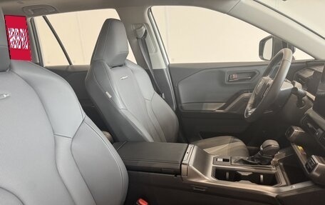 Toyota RAV4, 2026 год, 4 350 000 рублей, 14 фотография