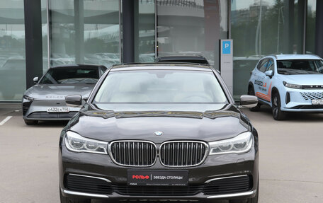 BMW 7 серия, 2016 год, 3 490 000 рублей, 2 фотография