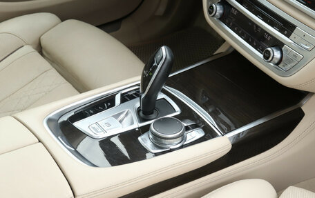 BMW 7 серия, 2016 год, 3 490 000 рублей, 16 фотография