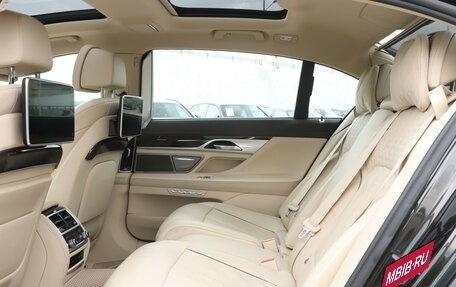 BMW 7 серия, 2016 год, 3 490 000 рублей, 11 фотография