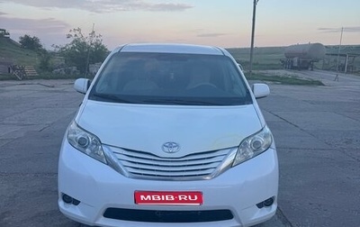 Toyota Sienna III, 2011 год, 2 050 000 рублей, 1 фотография