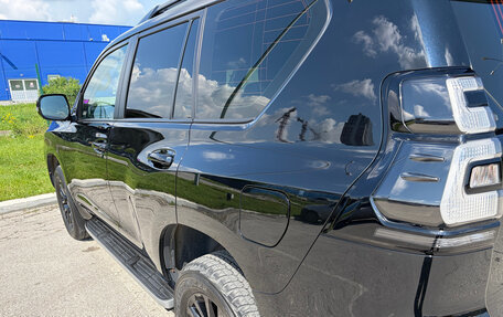 Toyota Land Cruiser Prado 150 рестайлинг 2, 2020 год, 8 200 000 рублей, 5 фотография
