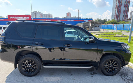 Toyota Land Cruiser Prado 150 рестайлинг 2, 2020 год, 8 200 000 рублей, 2 фотография
