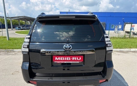 Toyota Land Cruiser Prado 150 рестайлинг 2, 2020 год, 8 200 000 рублей, 4 фотография