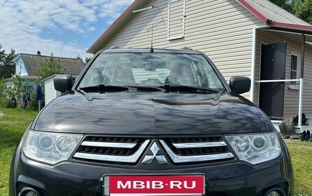 Mitsubishi Pajero Sport II рестайлинг, 2015 год, 2 000 000 рублей, 2 фотография