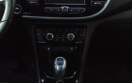 Buick Encore I, 2021 год, 1 490 000 рублей, 17 фотография