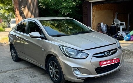 Hyundai Solaris II рестайлинг, 2012 год, 520 000 рублей, 2 фотография