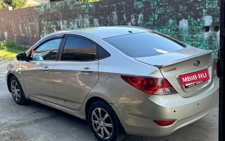 Hyundai Solaris II рестайлинг, 2012 год, 520 000 рублей, 4 фотография