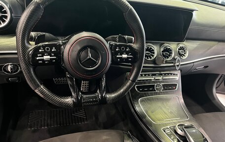 Mercedes-Benz E-Класс, 2017 год, 3 300 000 рублей, 8 фотография