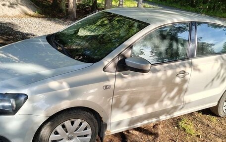 Volkswagen Polo VI (EU Market), 2012 год, 600 000 рублей, 4 фотография