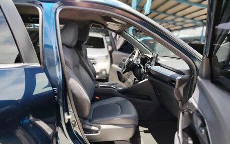 Toyota Yaris Cross, 2024 год, 2 300 000 рублей, 12 фотография