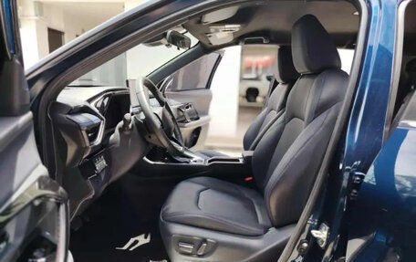 Toyota Yaris Cross, 2024 год, 2 300 000 рублей, 9 фотография