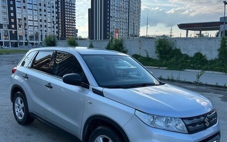 Suzuki Vitara II рестайлинг, 2015 год, 1 350 000 рублей, 2 фотография