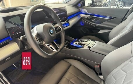 BMW 5 серия, 2023 год, 6 990 000 рублей, 14 фотография
