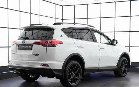 Toyota RAV4, 2019 год, 2 690 000 рублей, 4 фотография