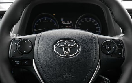 Toyota RAV4, 2019 год, 2 690 000 рублей, 13 фотография