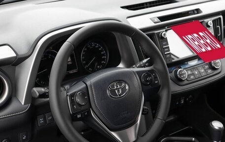 Toyota RAV4, 2019 год, 2 690 000 рублей, 8 фотография