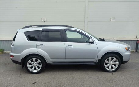 Mitsubishi Outlander III рестайлинг 3, 2011 год, 1 315 000 рублей, 6 фотография