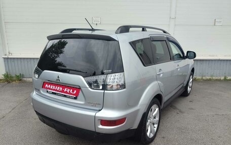 Mitsubishi Outlander III рестайлинг 3, 2011 год, 1 315 000 рублей, 5 фотография