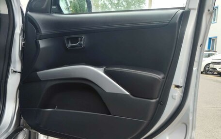Mitsubishi Outlander III рестайлинг 3, 2011 год, 1 315 000 рублей, 12 фотография