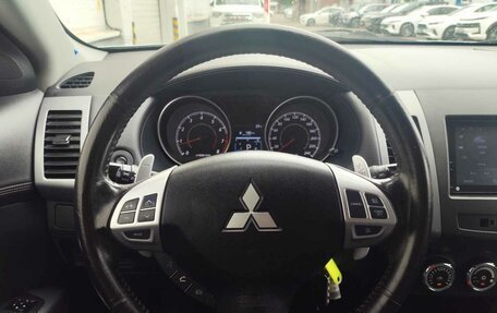 Mitsubishi Outlander III рестайлинг 3, 2011 год, 1 315 000 рублей, 20 фотография