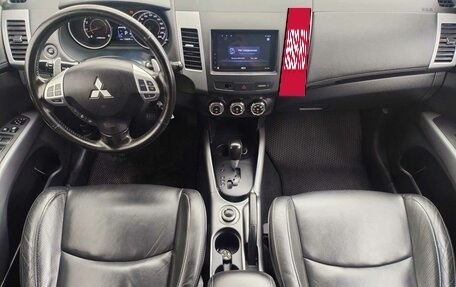 Mitsubishi Outlander III рестайлинг 3, 2011 год, 1 315 000 рублей, 17 фотография