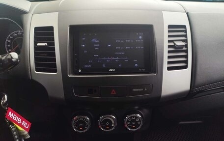 Mitsubishi Outlander III рестайлинг 3, 2011 год, 1 315 000 рублей, 19 фотография