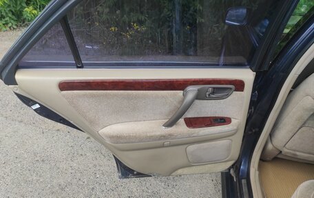 Toyota Crown, 2000 год, 900 000 рублей, 10 фотография