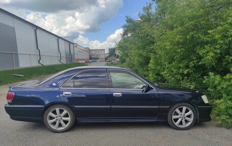Toyota Crown, 2000 год, 900 000 рублей, 21 фотография