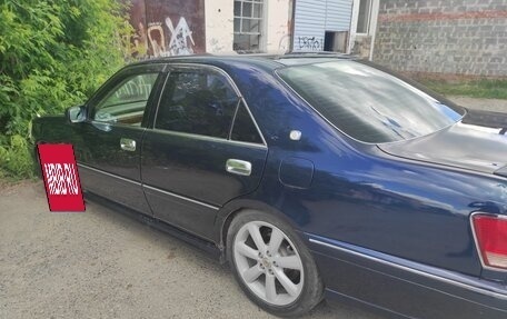 Toyota Crown, 2000 год, 900 000 рублей, 12 фотография