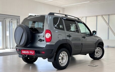 Chevrolet Niva I рестайлинг, 2019 год, 799 000 рублей, 5 фотография