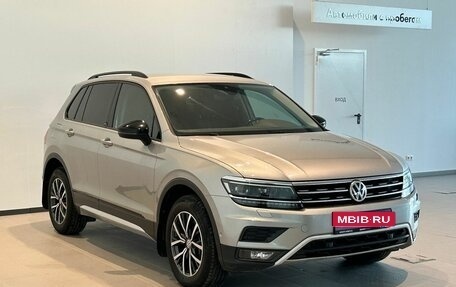 Volkswagen Tiguan II, 2019 год, 2 630 000 рублей, 3 фотография