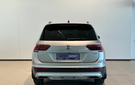 Volkswagen Tiguan II, 2019 год, 2 630 000 рублей, 8 фотография