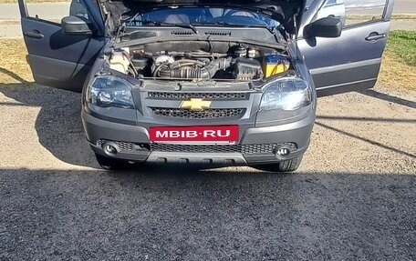 Chevrolet Niva I рестайлинг, 2005 год, 550 000 рублей, 5 фотография