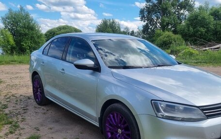 Volkswagen Jetta VI, 2012 год, 1 100 000 рублей, 2 фотография