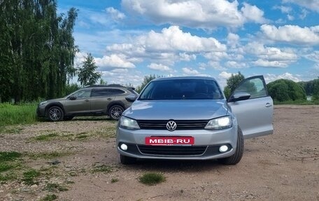 Volkswagen Jetta VI, 2012 год, 1 100 000 рублей, 6 фотография