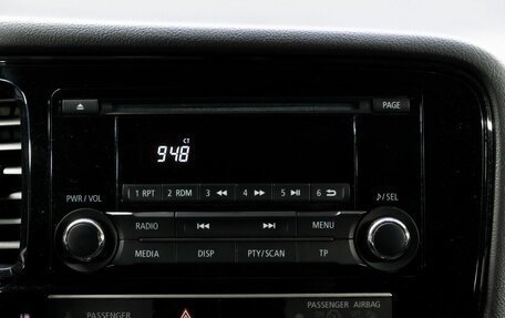 Mitsubishi Outlander III рестайлинг 3, 2019 год, 2 300 000 рублей, 8 фотография