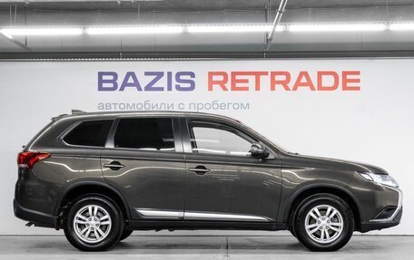 Mitsubishi Outlander III рестайлинг 3, 2019 год, 2 300 000 рублей, 11 фотография
